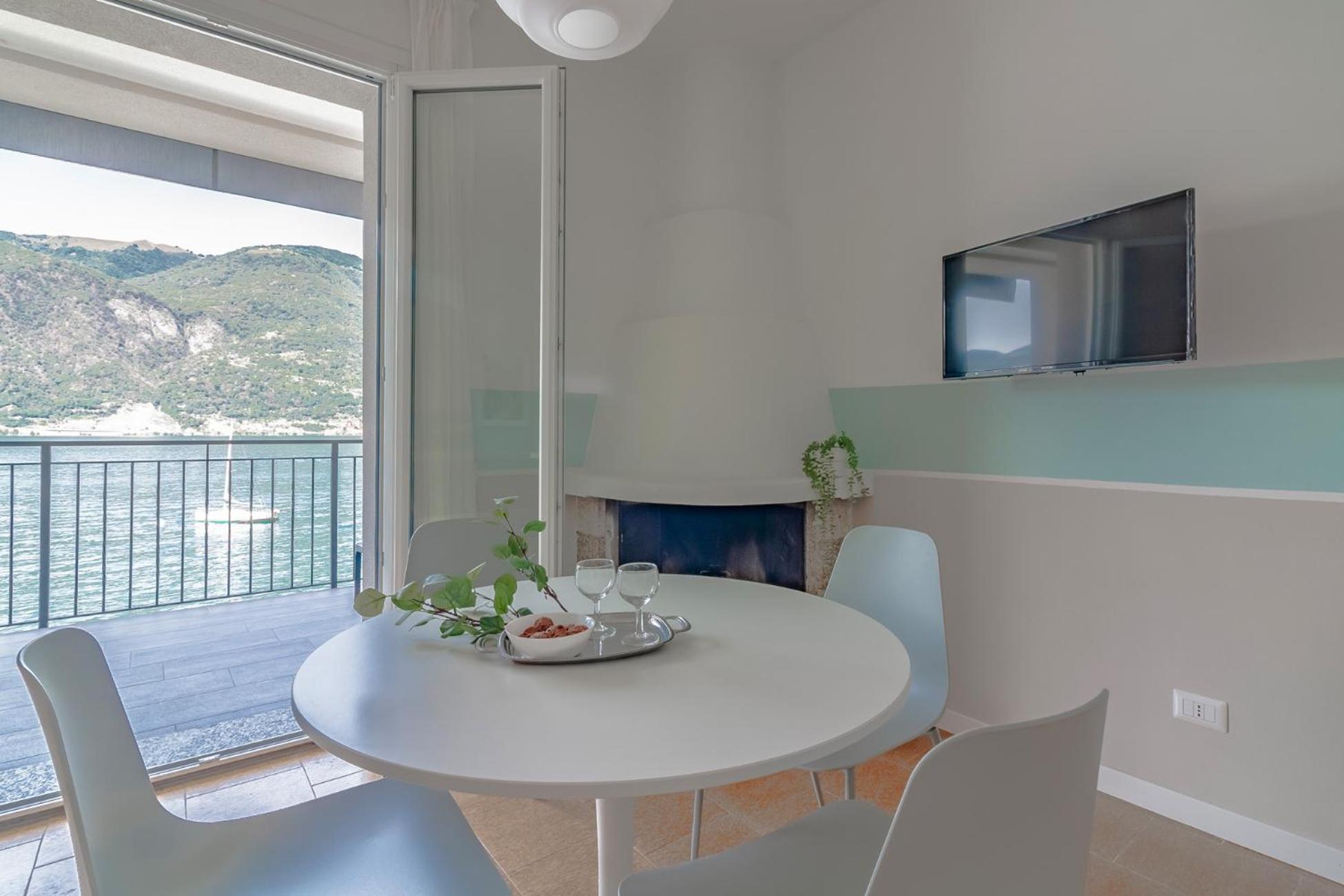 Ninfea Apartments By Wonderful Italy Lezzeno Esterno foto